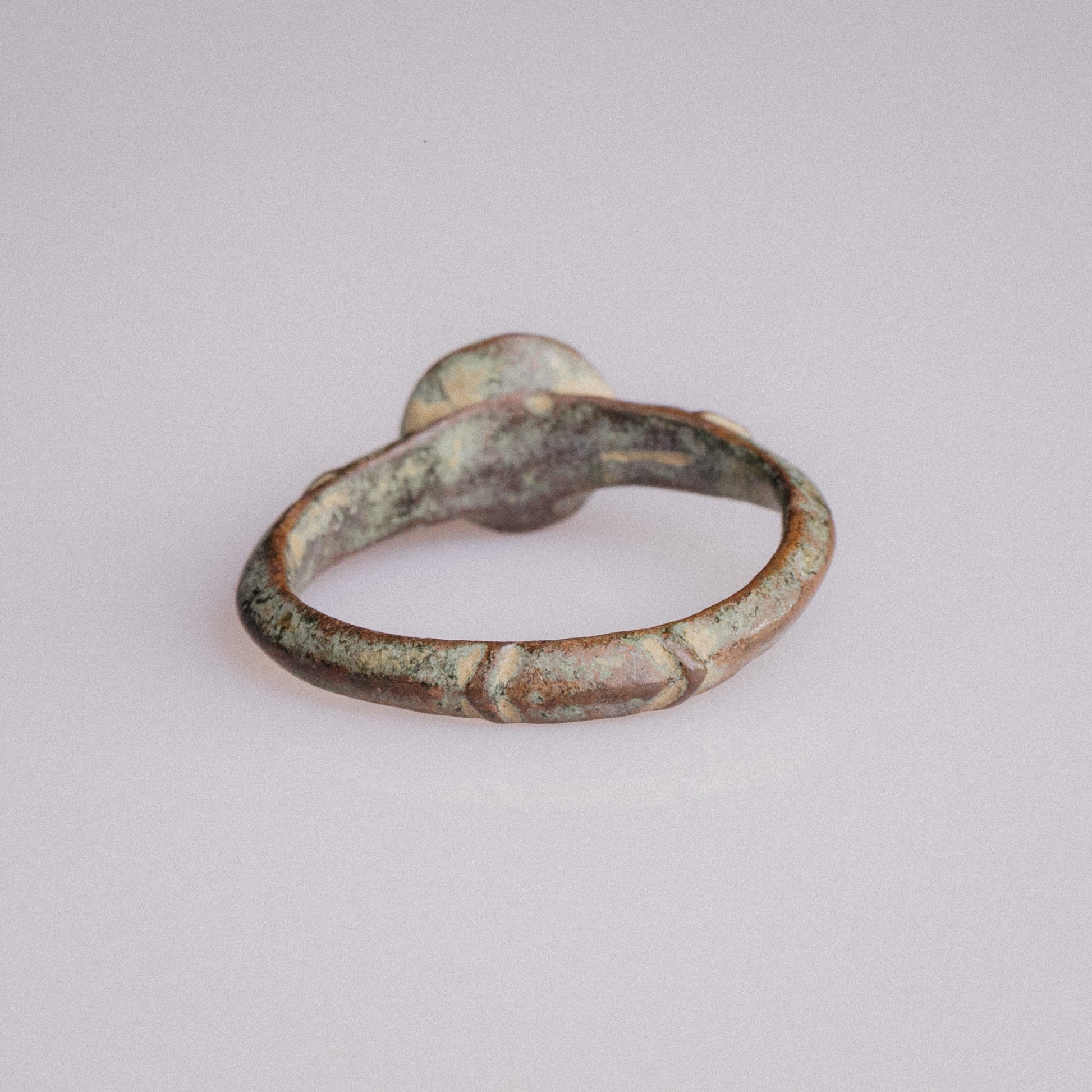 Early Medieval Bronze Star Signet Ring – “Turritus” (8th–10th CE) – EU 58 / US 8.5