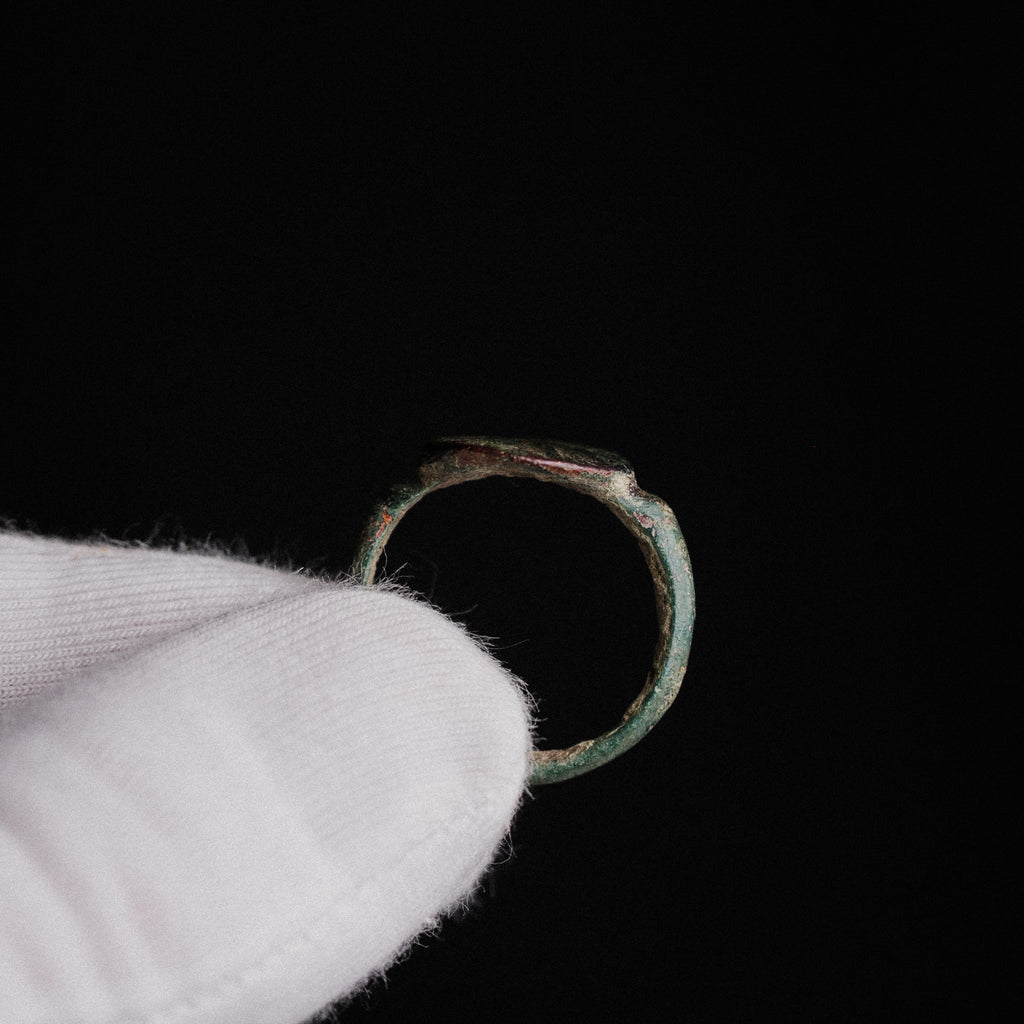 Late Roman to Early Medieval Bronze Star Signet Ring – “Stellatus” (3rd–6th CE) – EU 58 / US 8.5