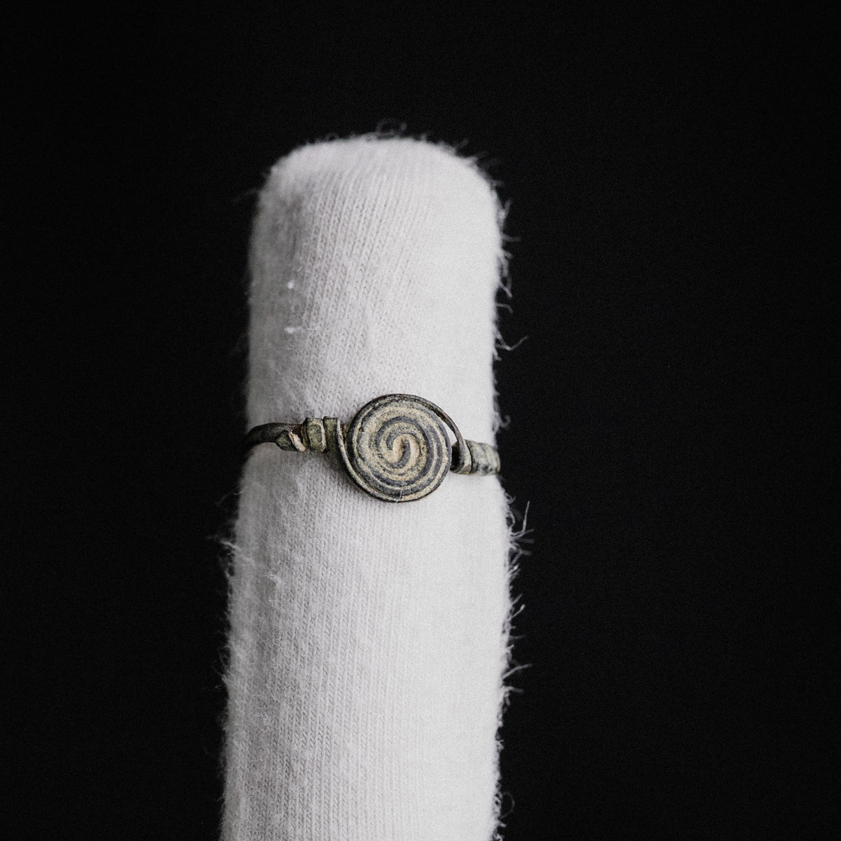 Roman Bronze Ring with Spiral Bezel – 'Spiralis' (1st–3rd CE) — view 10