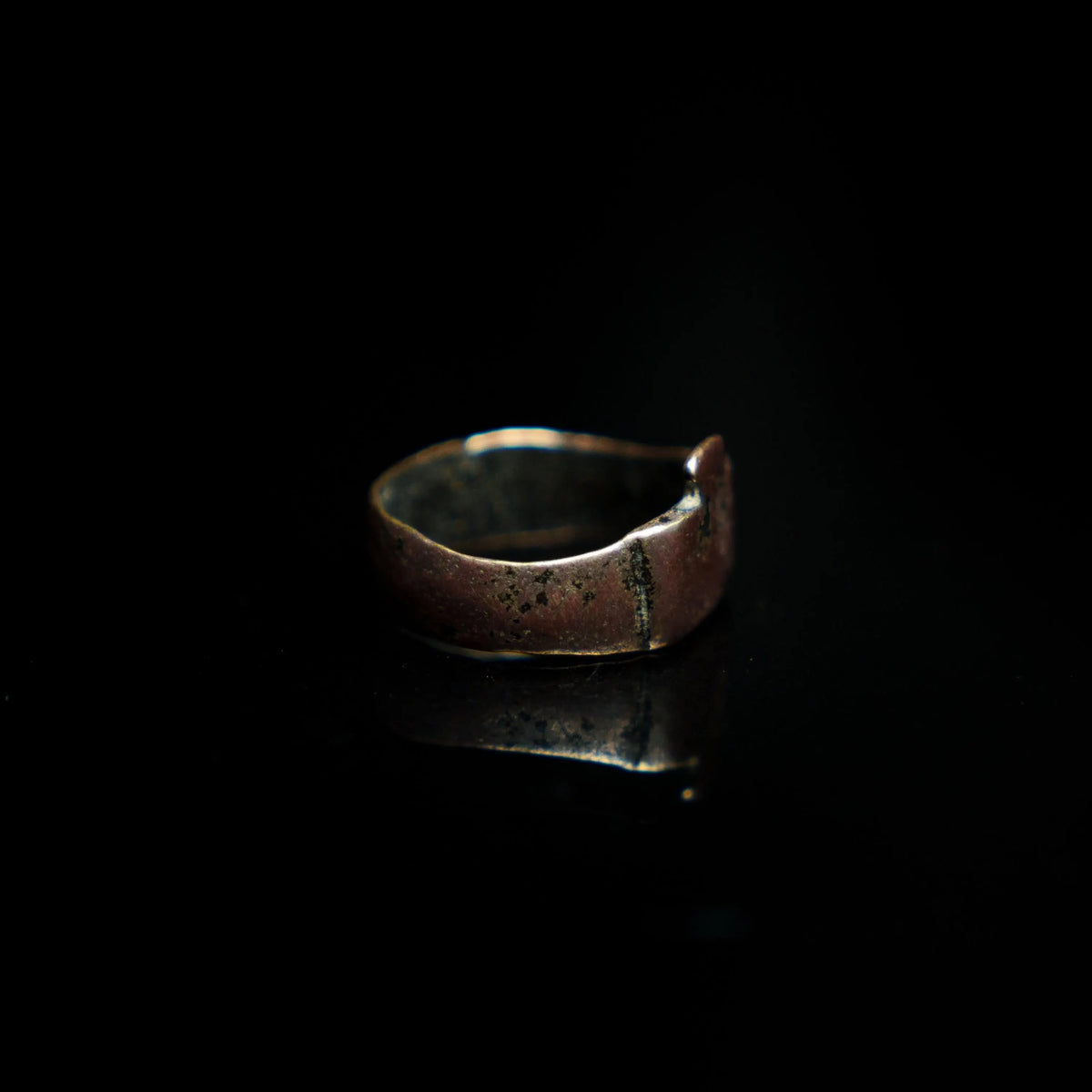 Medieval Bronze Ring 'Crucis' (3rd-12th c. CE) EU 55/US 7