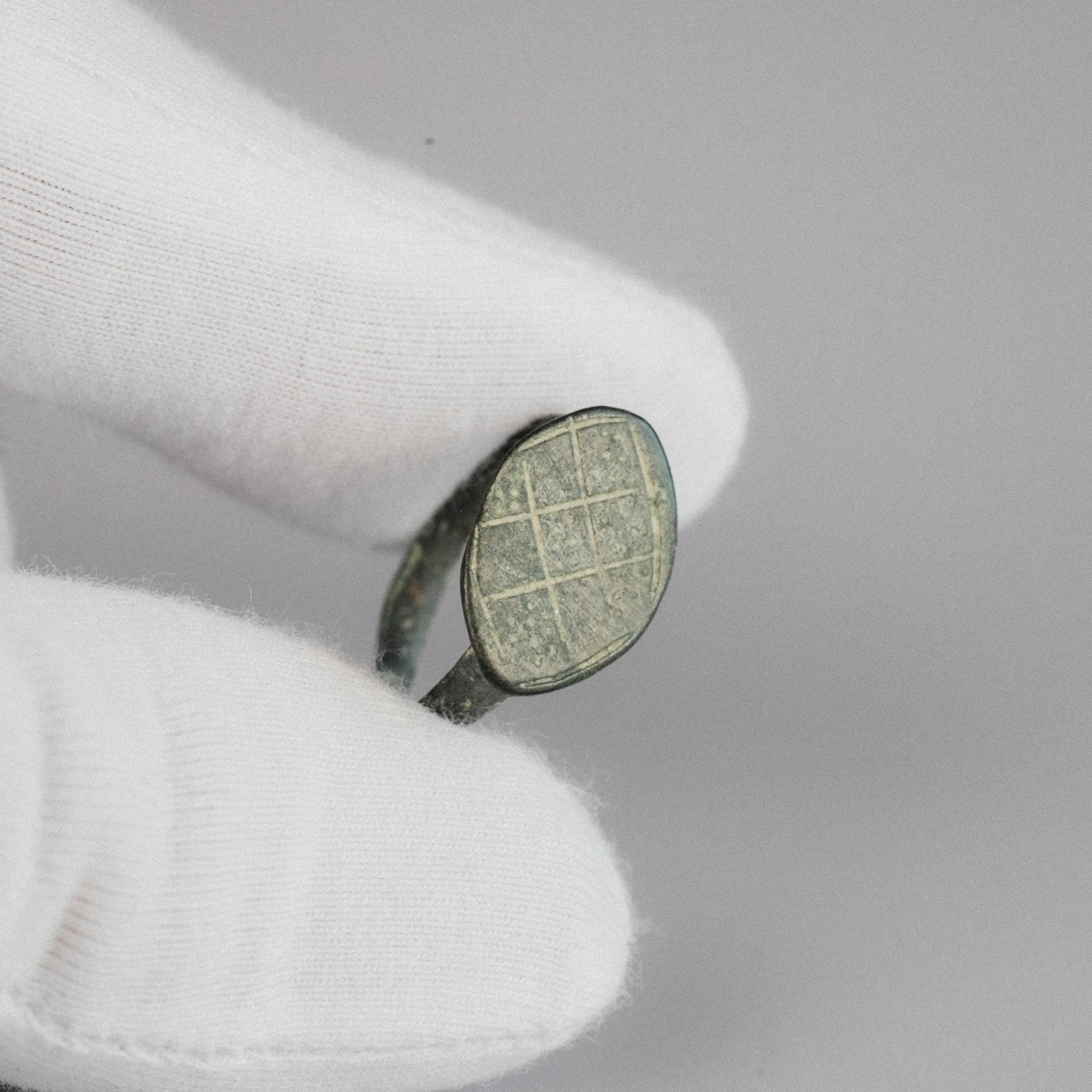 'Arelia' - Late Roman Bronze Ring (4th–6th C. CE) EU 51 / US 5.75 Aurora Antiqua