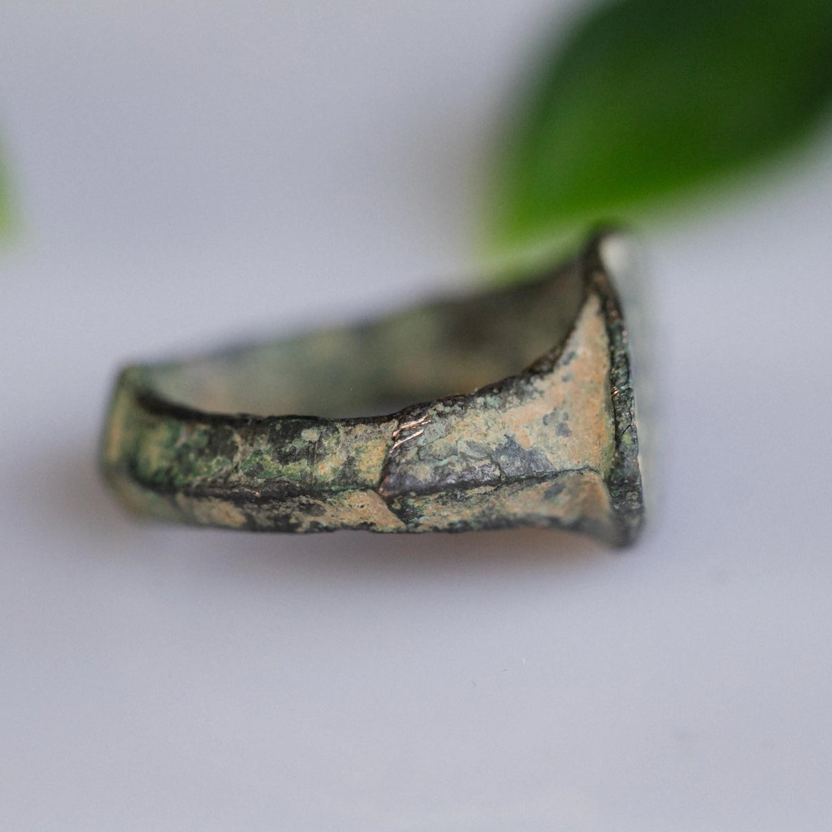 Islamic Bronze Signet Ring 'Tariq' (14th-18th c. CE) EU 57/US 8
