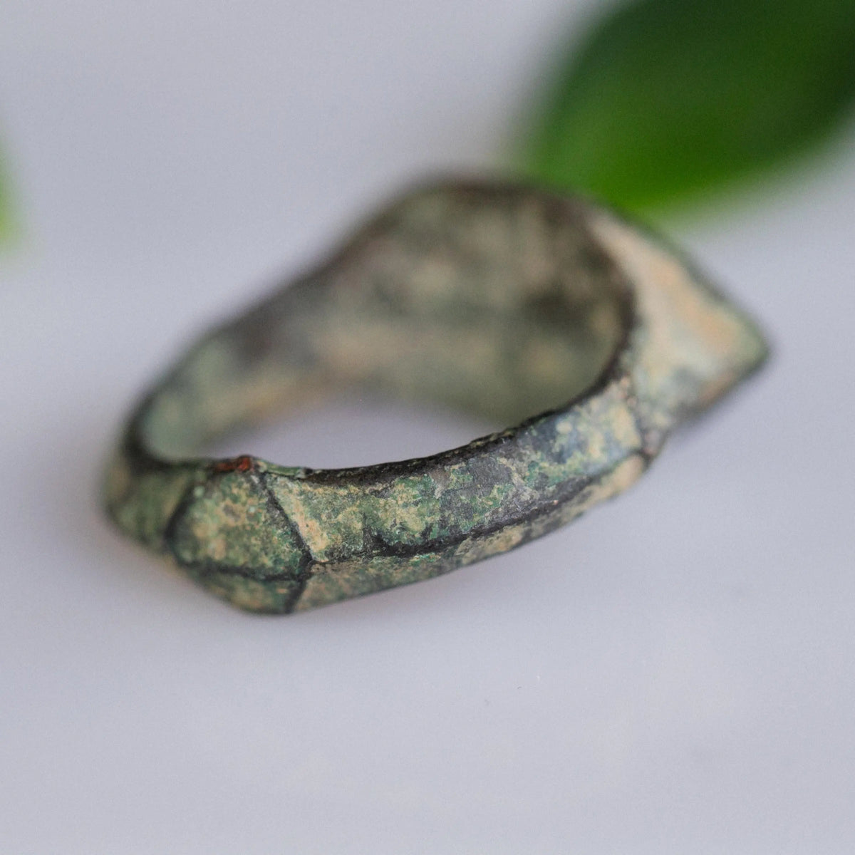 Islamic Bronze Signet Ring 'Tariq' (14th-18th c. CE) EU 57/US 8