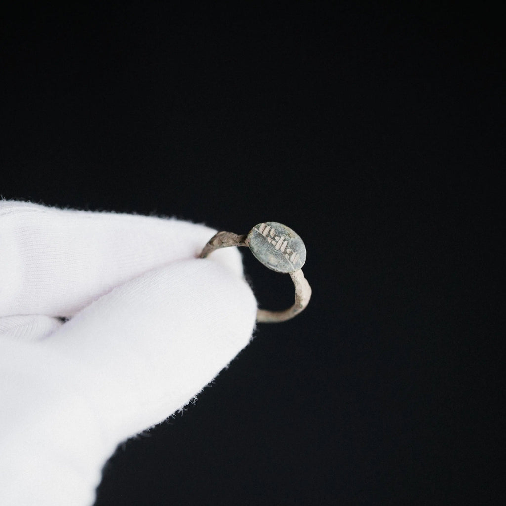 ‘Lucius’ - Ancient Roman Bronze Seal Ring (1st–4th C. CE) EU 55 / US 7.5 Aurora Antiqua