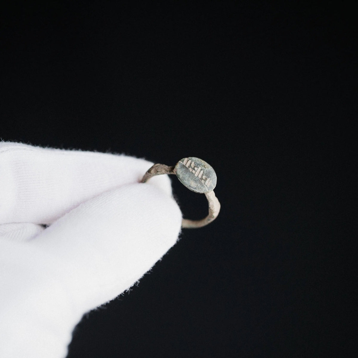 Roman Bronze Seal Ring 'Lucius' (1st-4th c. CE) EU 55/US 7.5