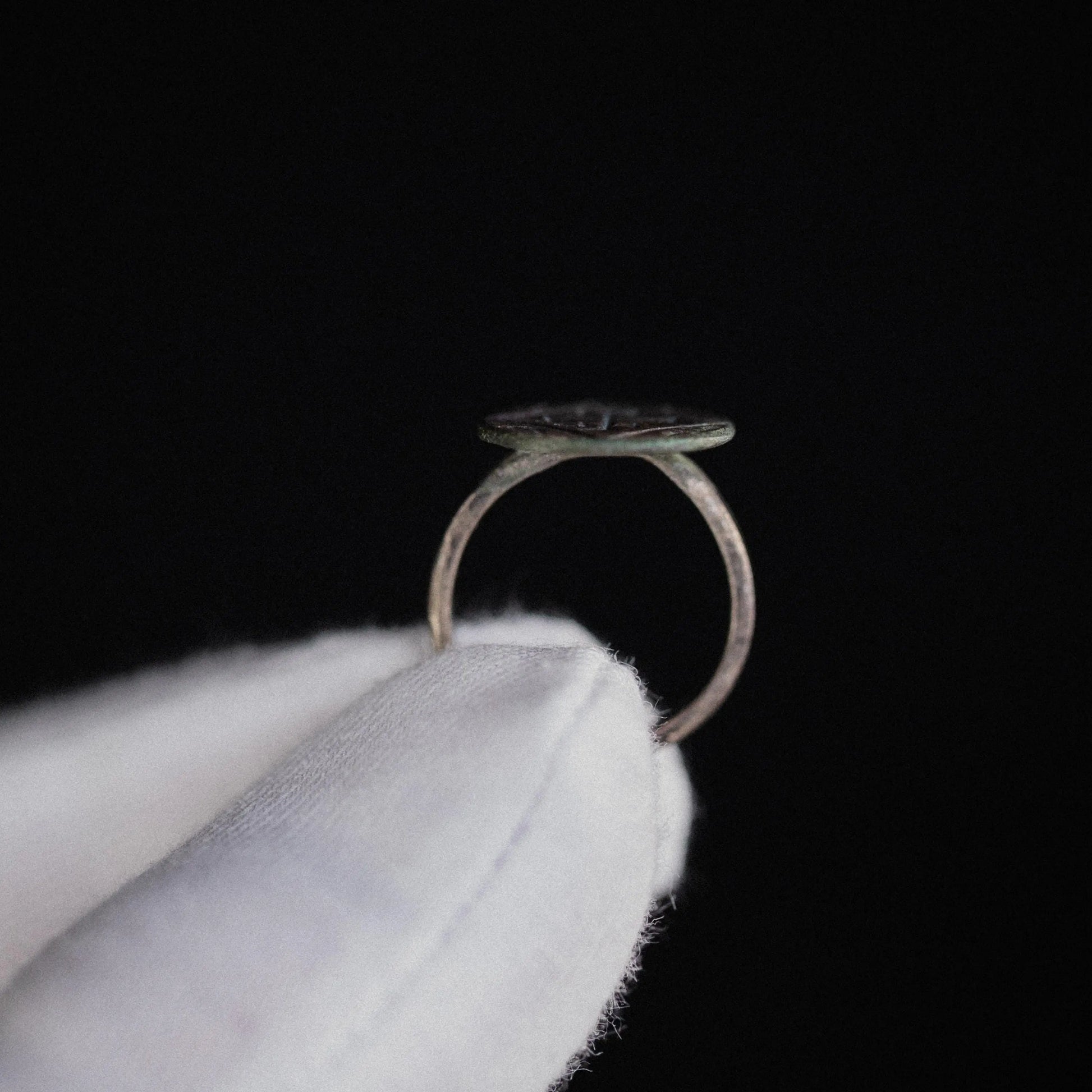 'Equitus' - Medieval Silver Crusader Signet Ring (9th–11th C. CE) EU 48 / US 4,5 Aurora Antiqua