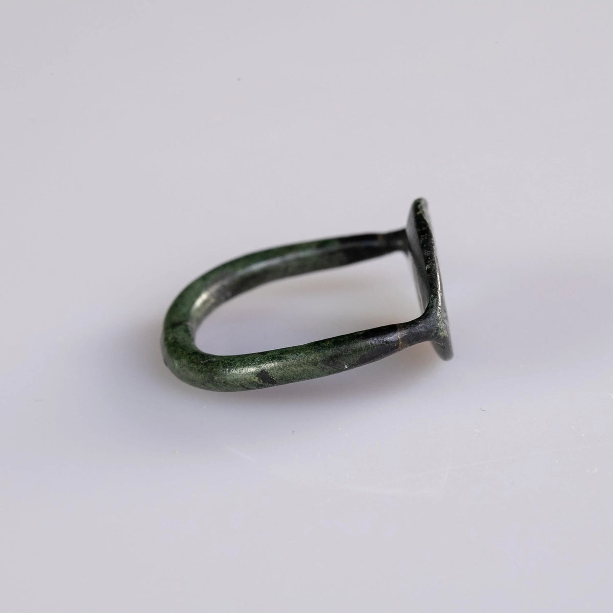 Greek Bronze Ring 'Bouphoros' (Aprox. 300 BC) EU 62/US 10.5