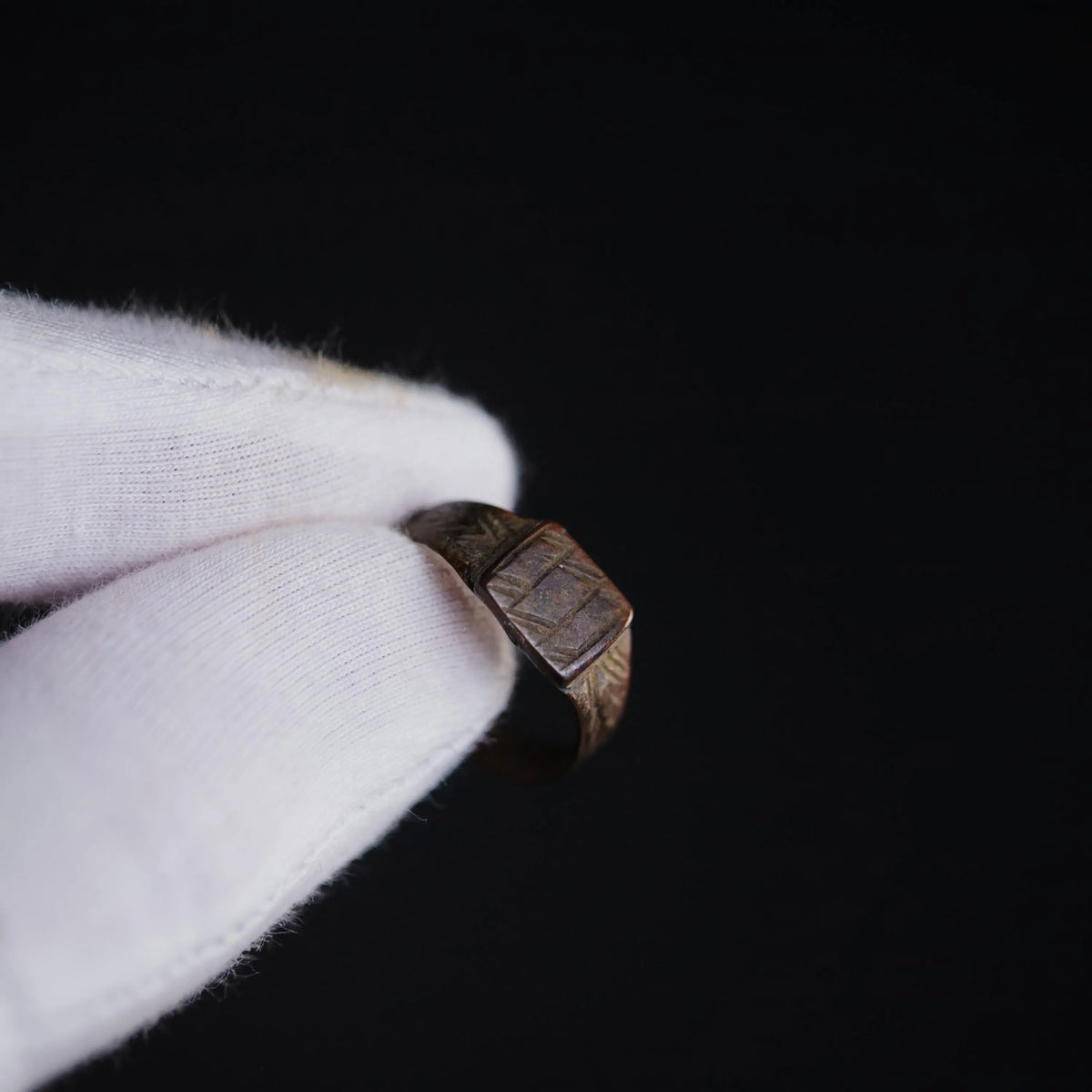 Post-Medieval Bronze Ring 'Geometra' (18th-19th c. CE) EU 54/US 7
