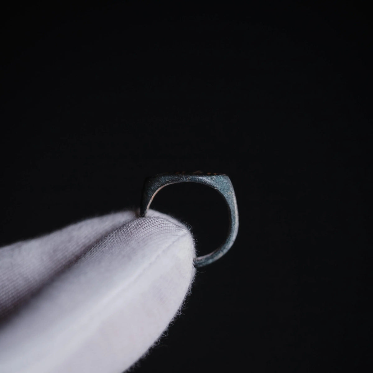 “Navicula” - Roman Bronze Ring (2nd–4th C. CE)  EU 55 / US 7.5 Aurora Antiqua