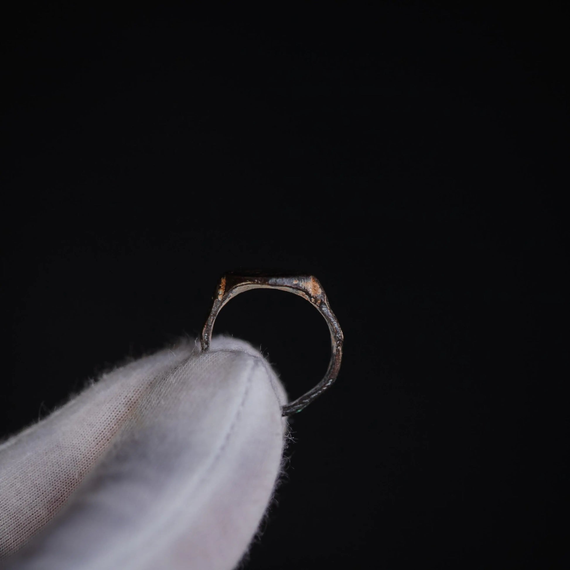 'Rhomboides' - Late Roman to Early Medieval Bronze Ring (3rd–9th C. CE) EU 55 / US 7.5 Aurora Antiqua