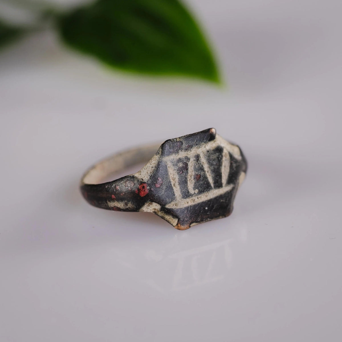 Roman Bronze Ring 'Numerius' (1st-4th c. CE) EU 53/US 6.5