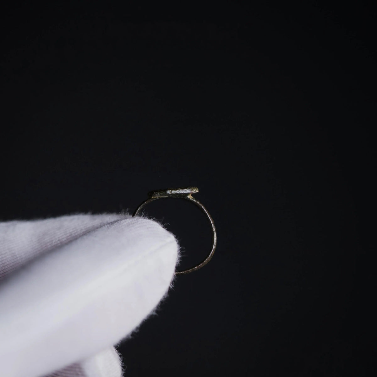 Post-Medieval Bronze Ring 'Victoria' (19th c. CE) EU 54/US 7