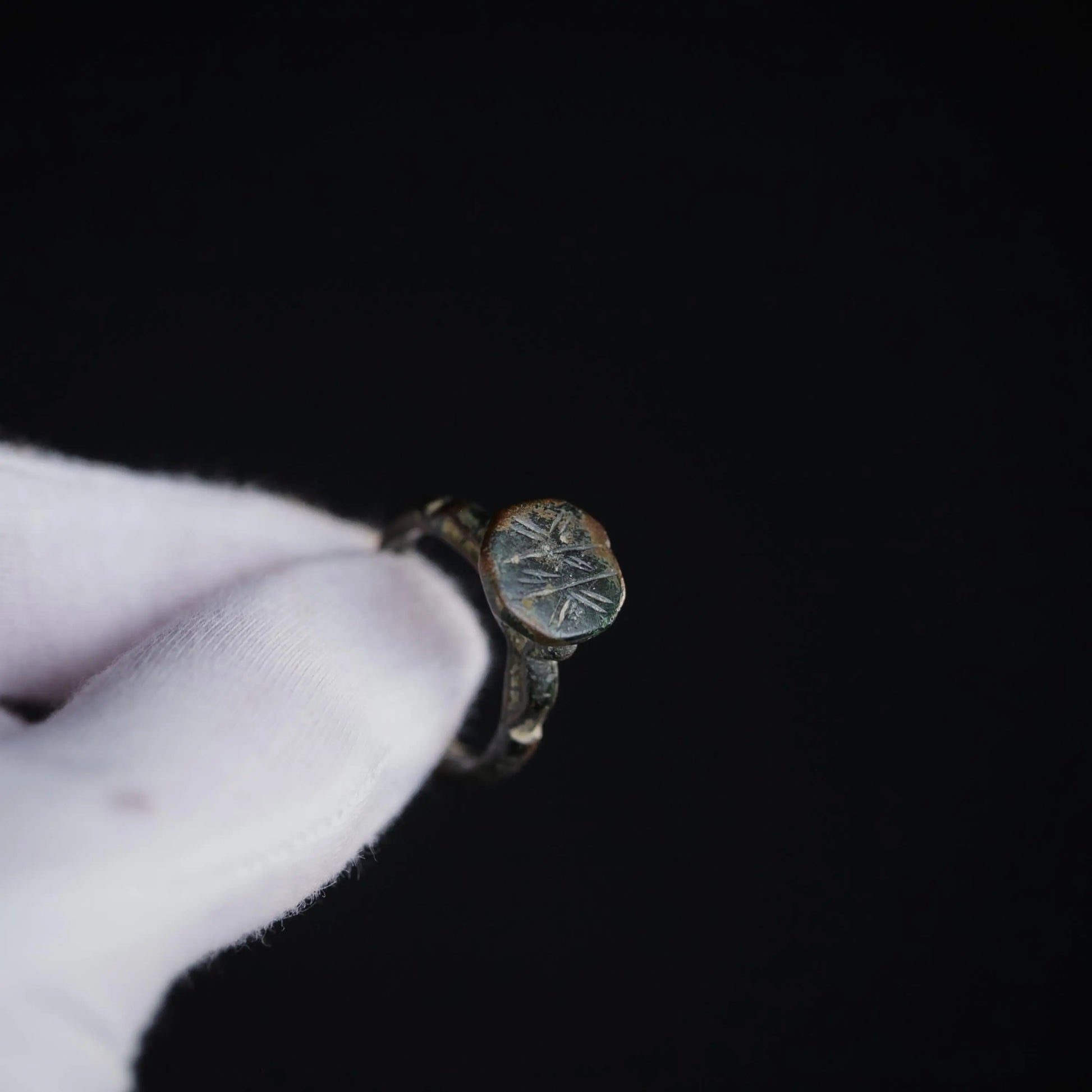 'Transitus' - Late Roman to Early Medieval Bronze Ring (4th–8th C. CE)  EU 59 / US 8.5 Aurora Antiqua