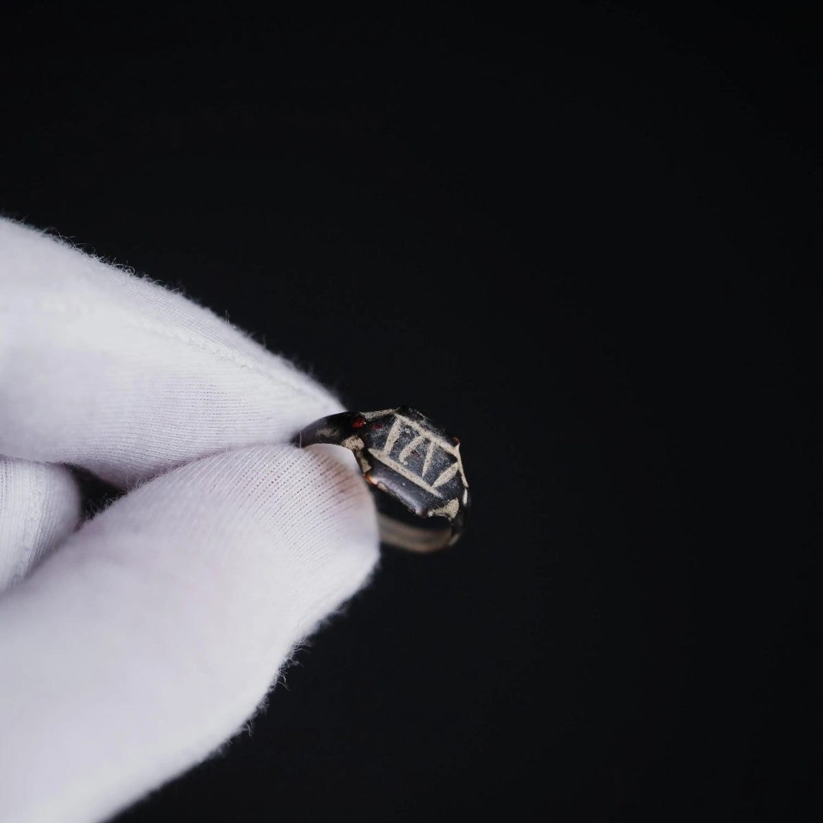Roman Bronze Ring 'Numerius' (1st-4th c. CE) EU 53/US 6.5